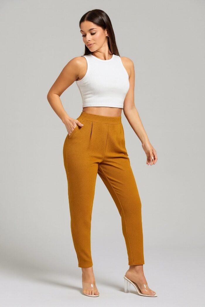 Pantalones ajustados unicolor con bolsillo oblicuo Mostaza Amarilla - Imagen 1